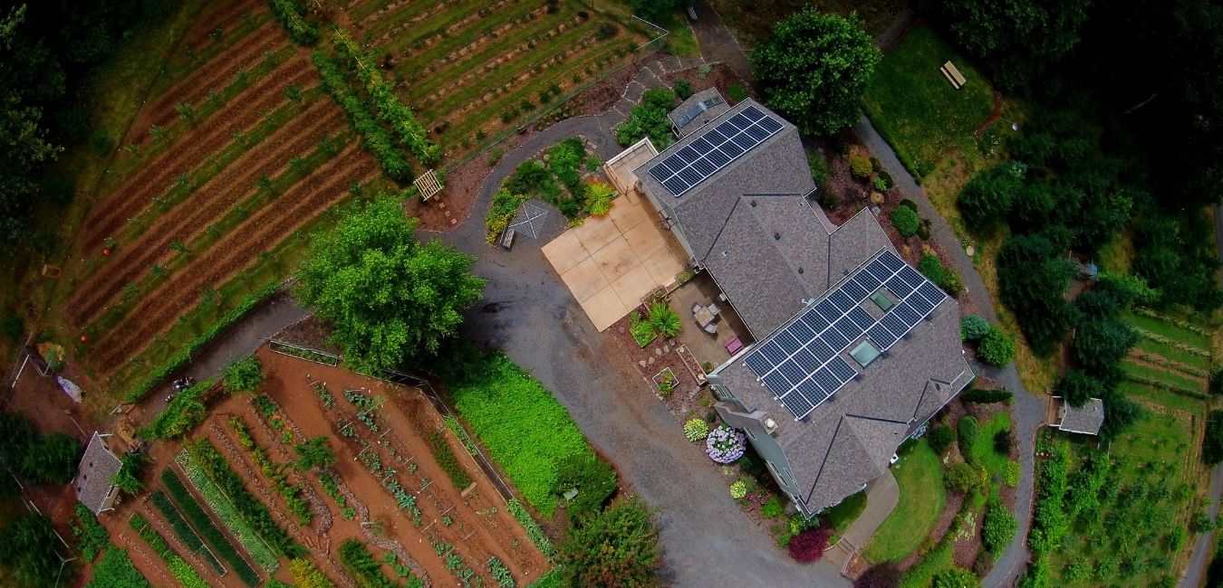 an oregon off grid home newberg solar panels
